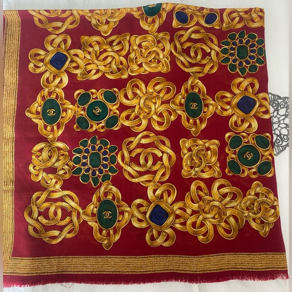 Authentic Chanel Scarf 🧣 - Picture 6 of 9